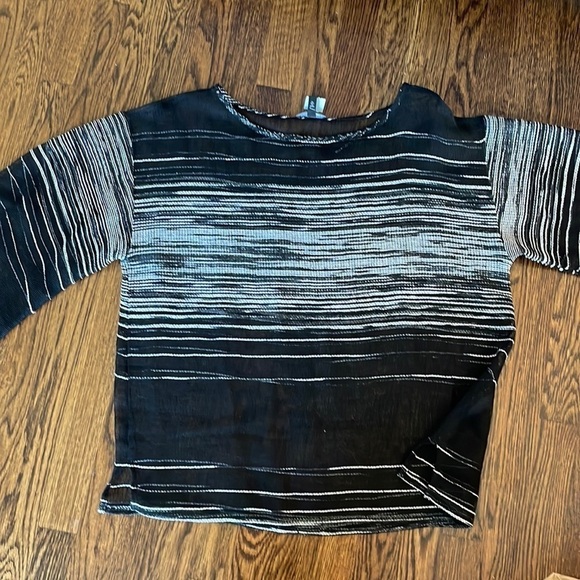 Eileen Fisher Black & White Illusion Mesh Top Organic Linen - Picture 5 of 10